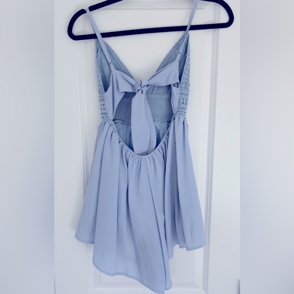 cute light sky blue romper. - Picture 3 of 3